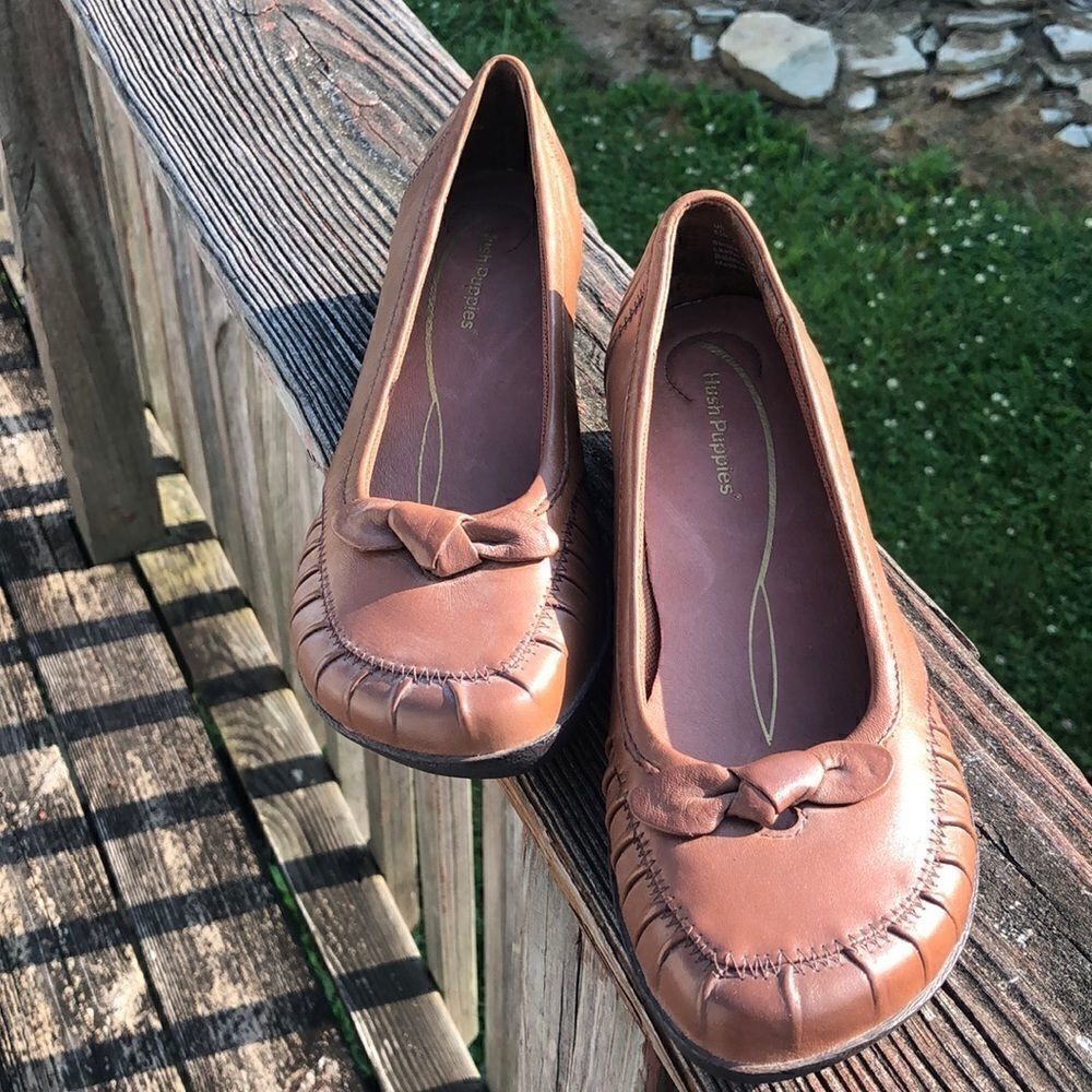 ⬇️Brown Hush Puppies 